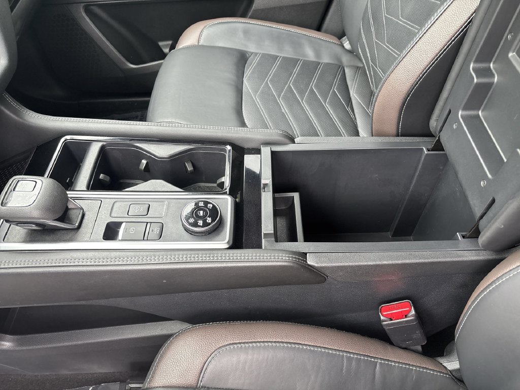 Certified 2024 Nissan Pathfinder Platinum AWD/4WD image 30