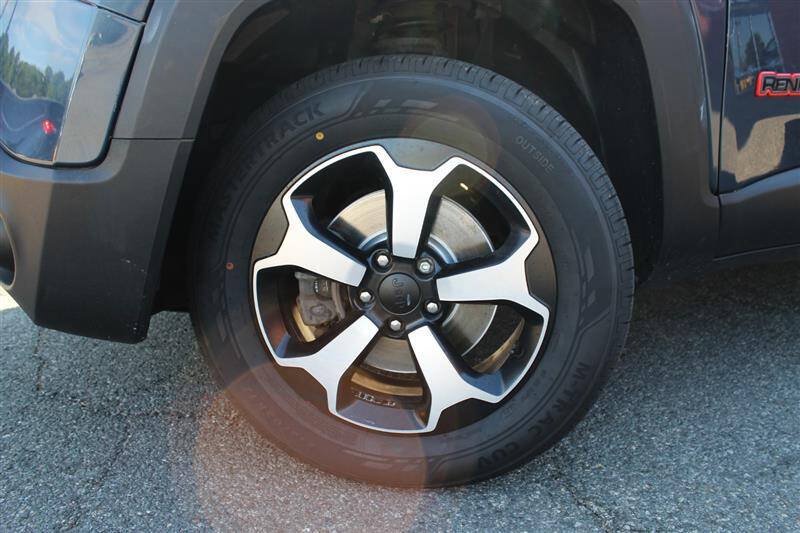 Used 2021 Jeep Renegade Trailhawk AWD/4WD image 9