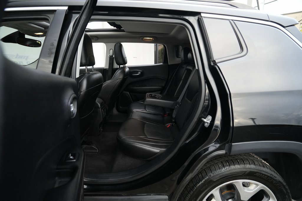 Used 2018 Jeep Compass Limited w/ Navigation Group image 19