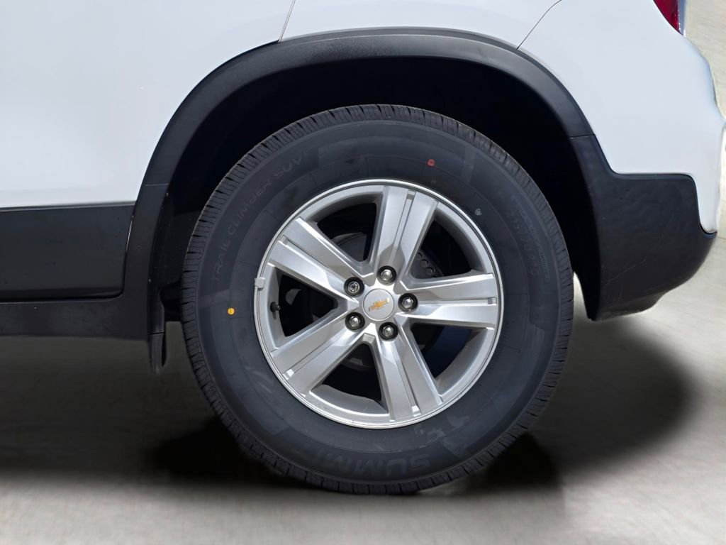 Used 2020 Chevrolet Trax LS image 27