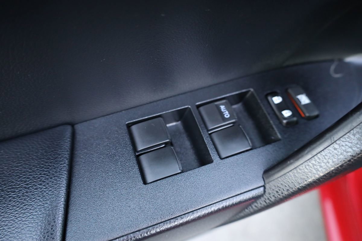 Used 2017 Toyota Corolla SE FWD image 10