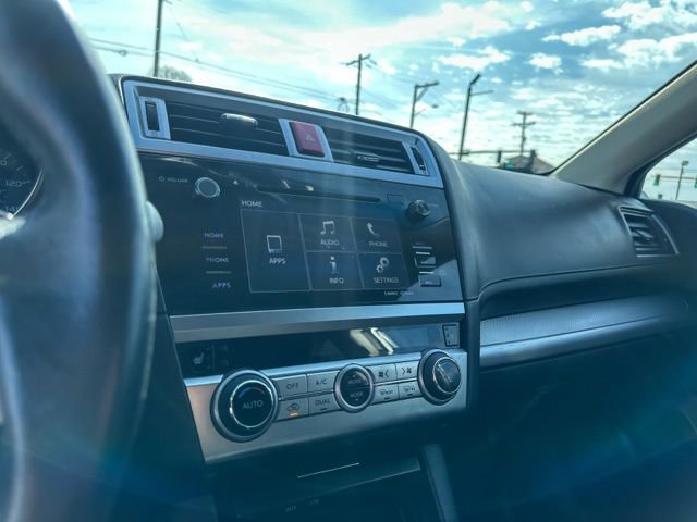 Used 2016 Subaru Outback 2.5i Premium image 18