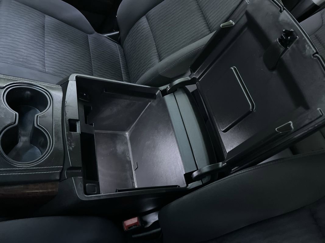 Used 2017 GMC Yukon XL SLE image 24