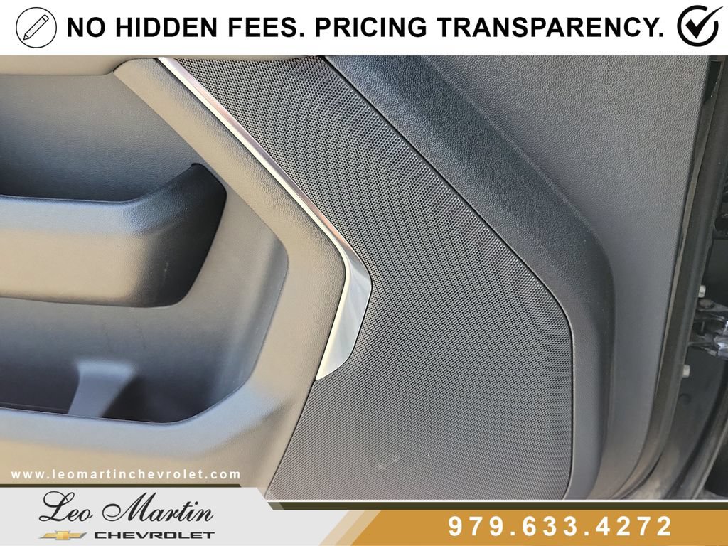 Used 2025 Chevrolet Suburban LT RWD image 30