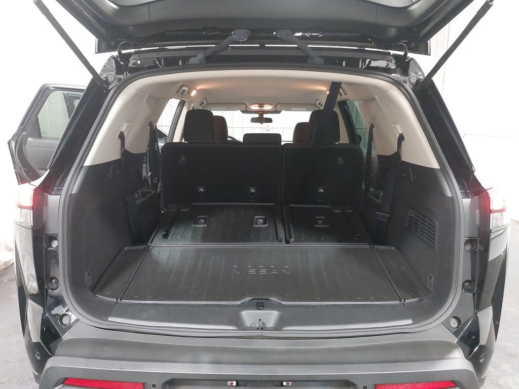 Used 2024 Nissan Pathfinder SV w/ Cargo Package image 14