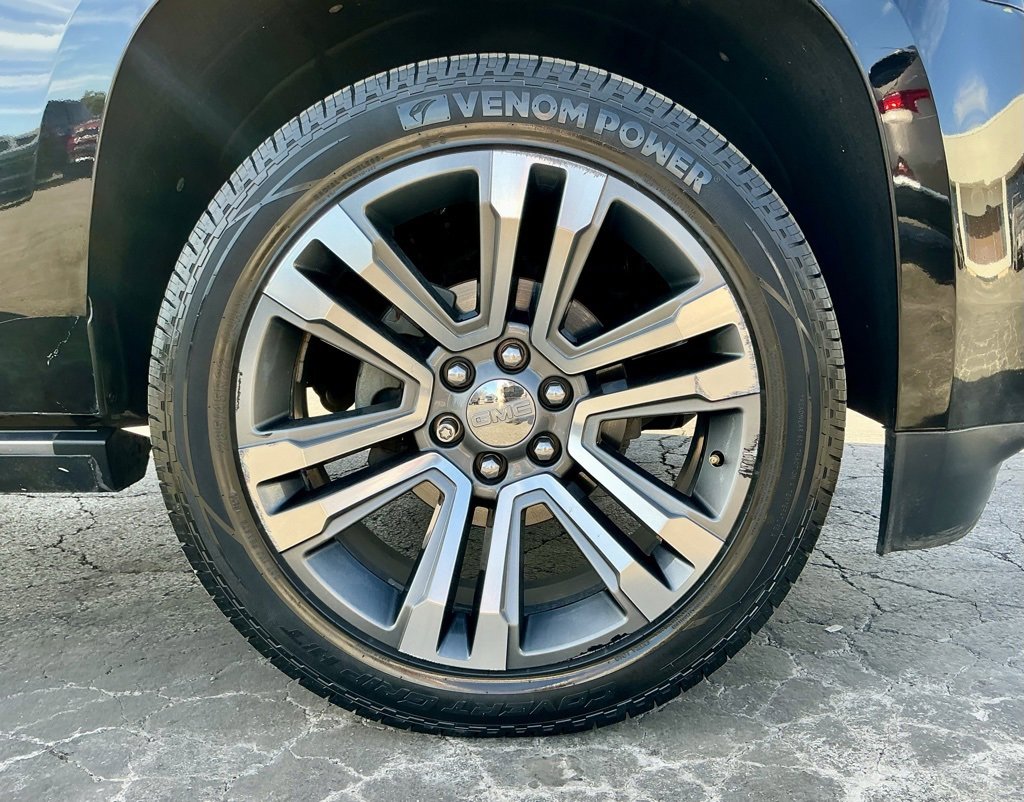 Used 2019 GMC Yukon XL Denali w/ Denali Ultimate Package image 20