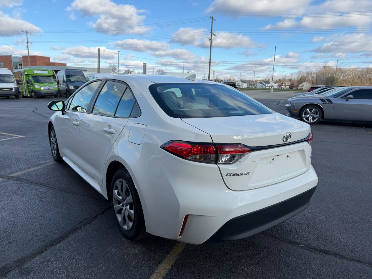 Used 2023 Toyota Corolla LE FWD image 5