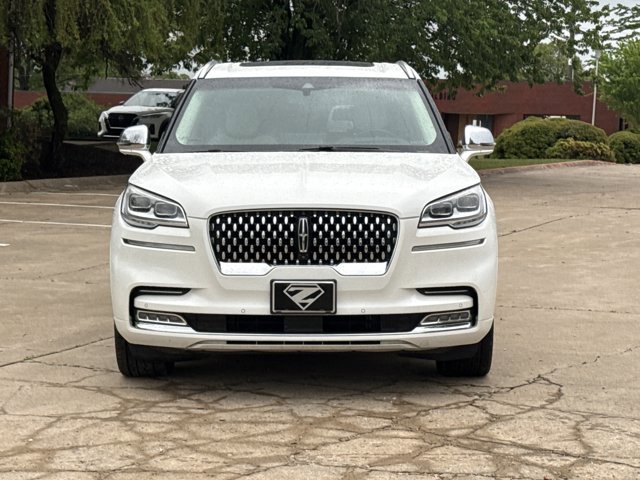 Used 2020 Lincoln Aviator Black Label w/ Dynamic Handling Package image 2