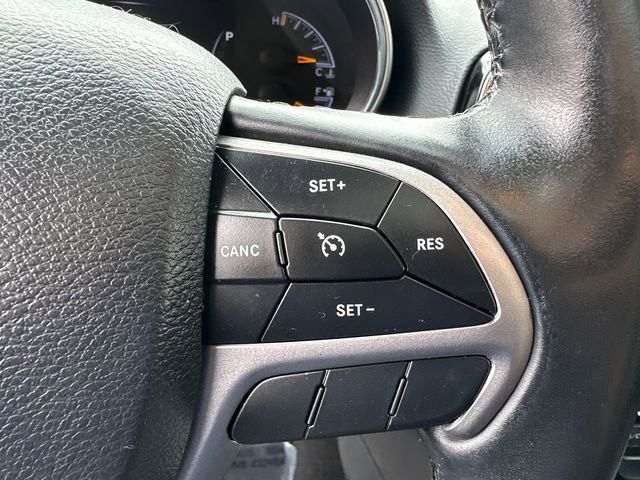 Used 2020 Jeep Grand Cherokee Limited w/ Premium Lighting Group image 38