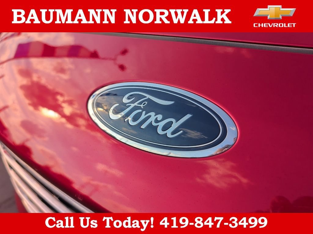 Used 2021 Ford Escape Titanium w/ Titanium Elite Package AWD/4WD image 9