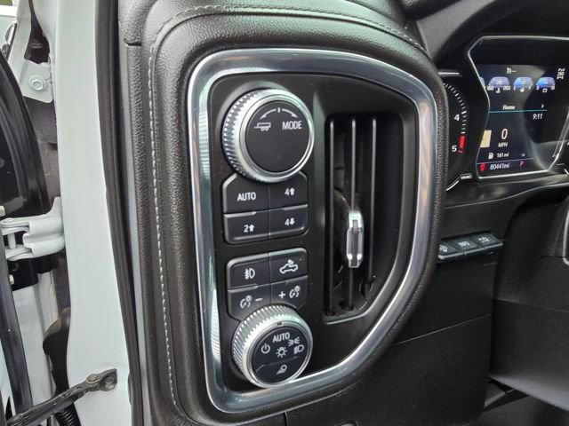 Used 2020 GMC Sierra 3500 Denali w/ Denali Ultimate Package image 17