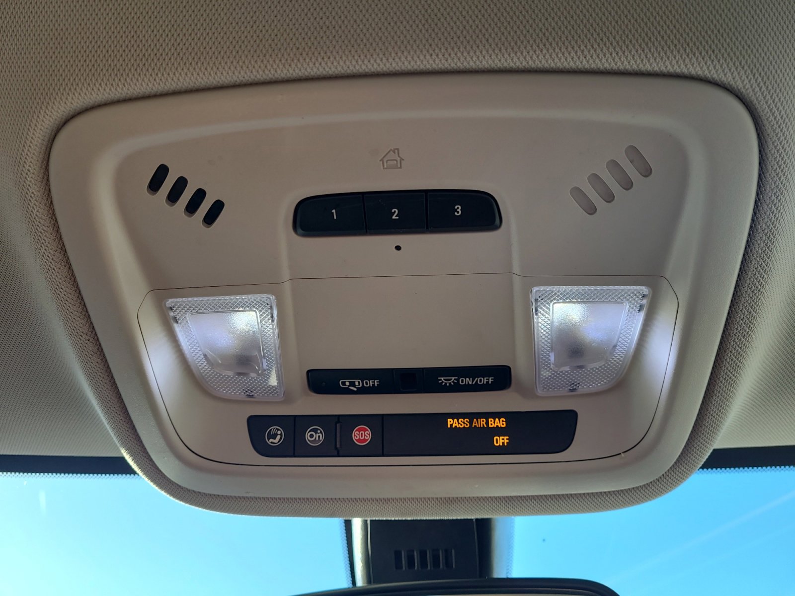 Used 2019 Chevrolet Traverse LT image 21