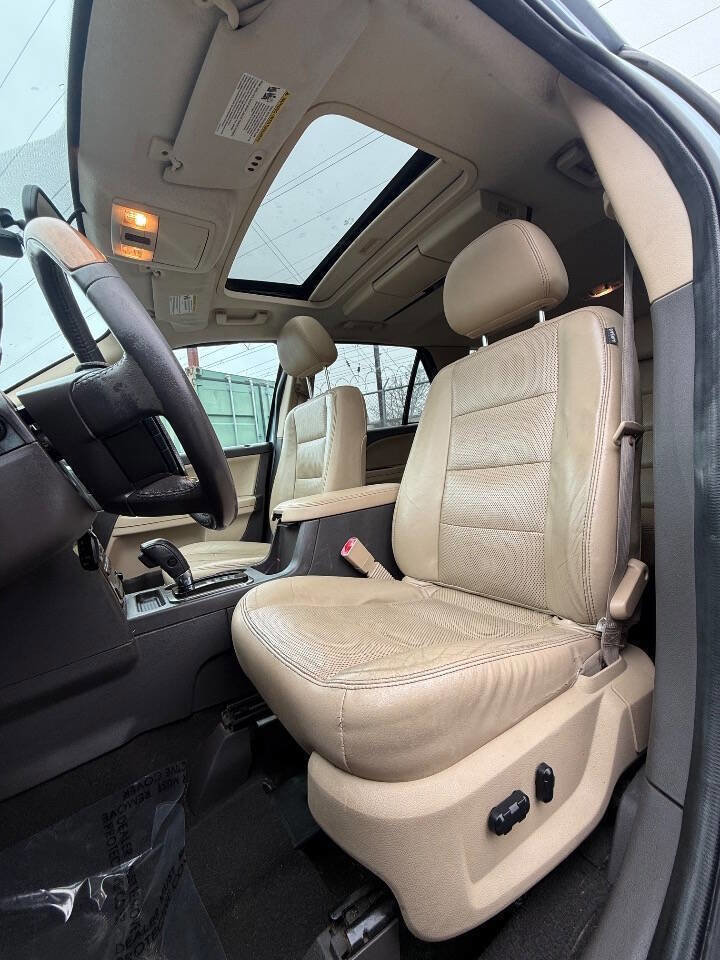 Used 2008 Ford Taurus X Limited image 11