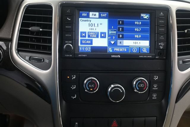 Used 2012 Jeep Grand Cherokee Laredo RWD image 11