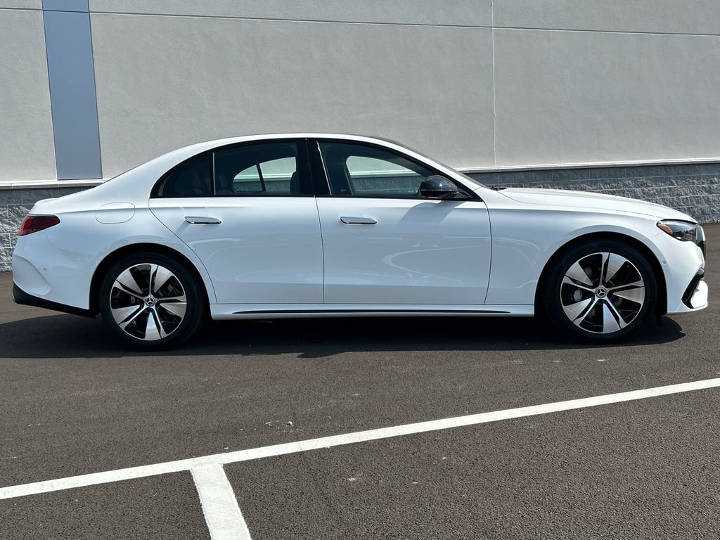 New 2026 Mercedes-Benz E 350 4MATIC Sedan image 9