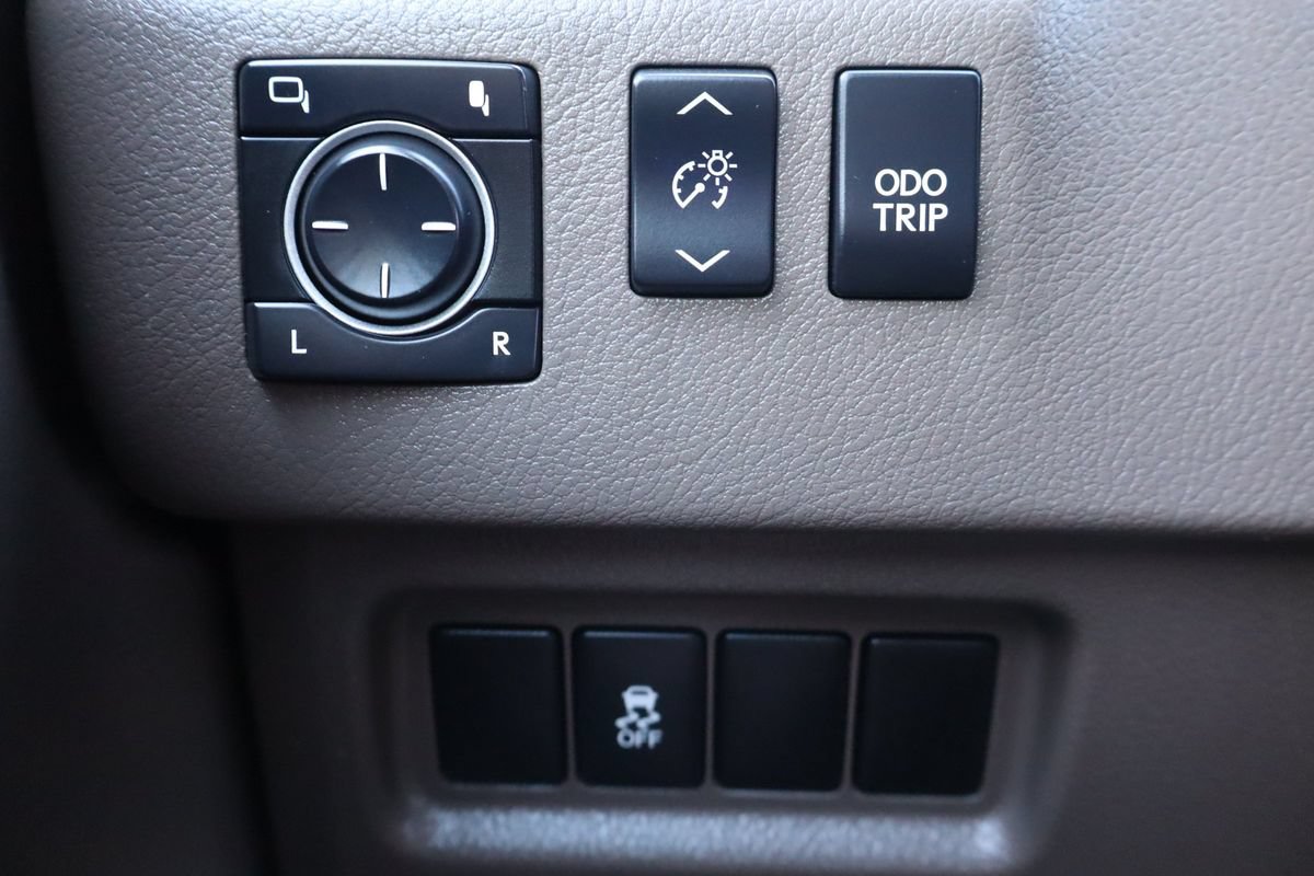 Used 2010 Lexus GX 460 AWD/4WD image 32