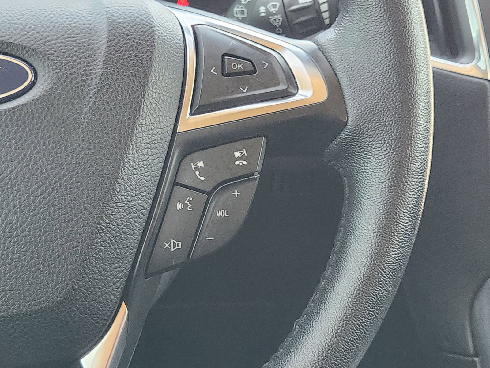 Used 2021 Ford Edge Titanium w/ Equipment Group 301A image 30