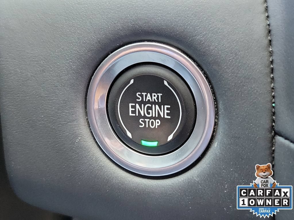 Used 2023 GMC Yukon Denali Ultimate AWD/4WD image 29