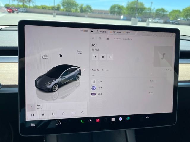 Used 2023 Tesla Model 3 Standard Range image 14
