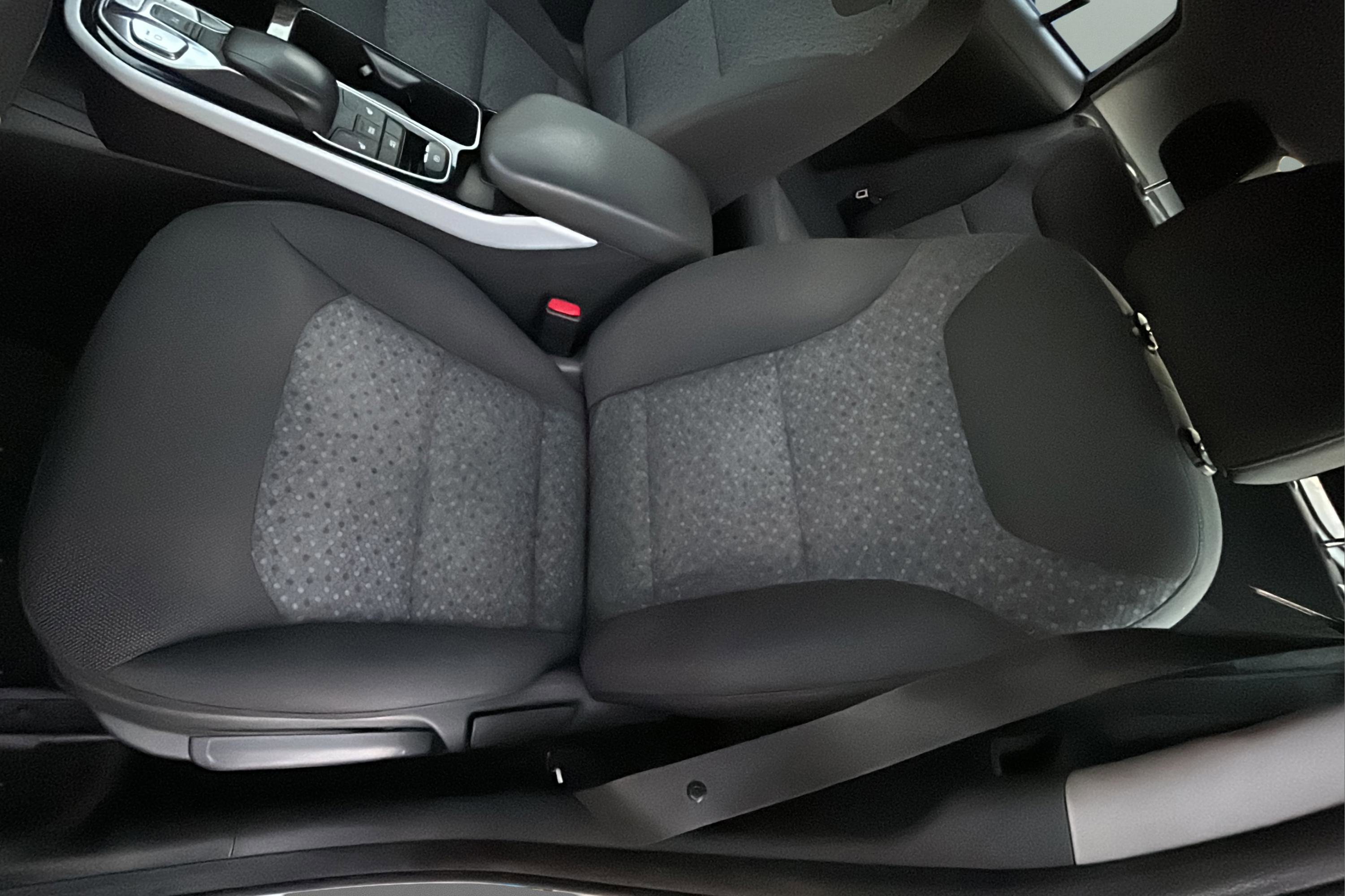 Used 2019 Hyundai Ioniq Electric FWD image 32