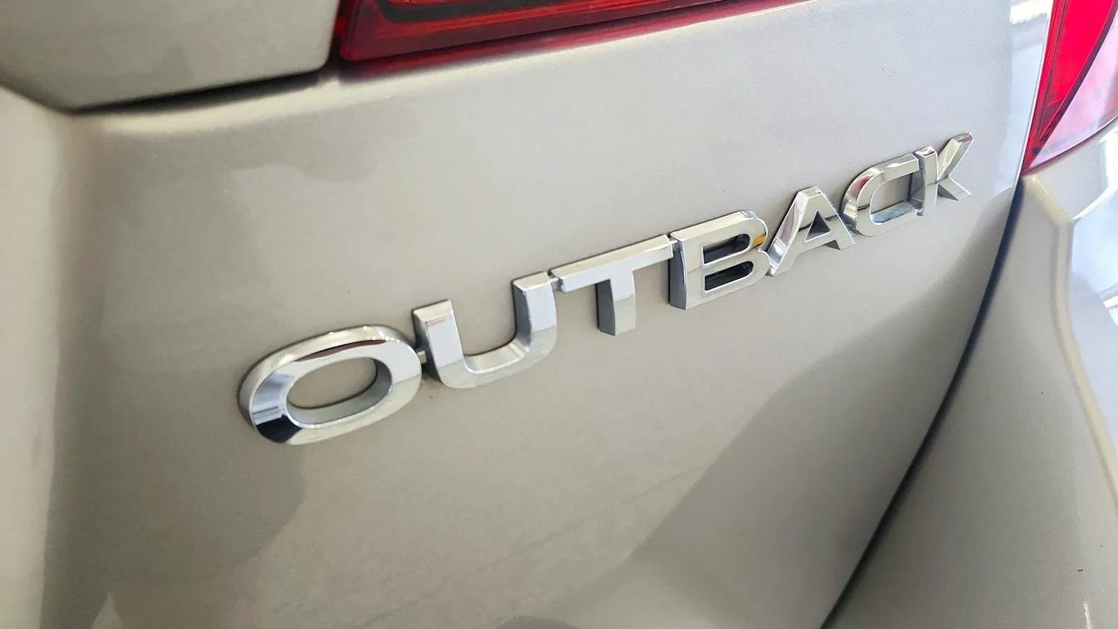 Used 2018 Subaru Outback 2.5i Premium AWD/4WD image 34