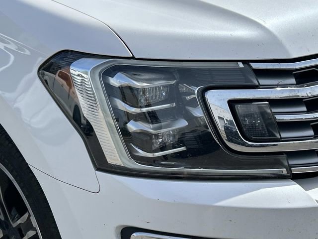 Used 2019 Ford Expedition Max Limited w/ Special Edition Package AWD/4WD image 9