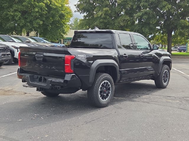 New 2026 Toyota Tacoma TRD Off-Road AWD/4WD image 4