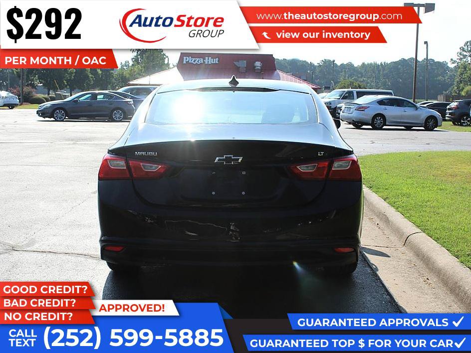 Used 2017 Chevrolet Malibu LT w/ Leather Package FWD image 7
