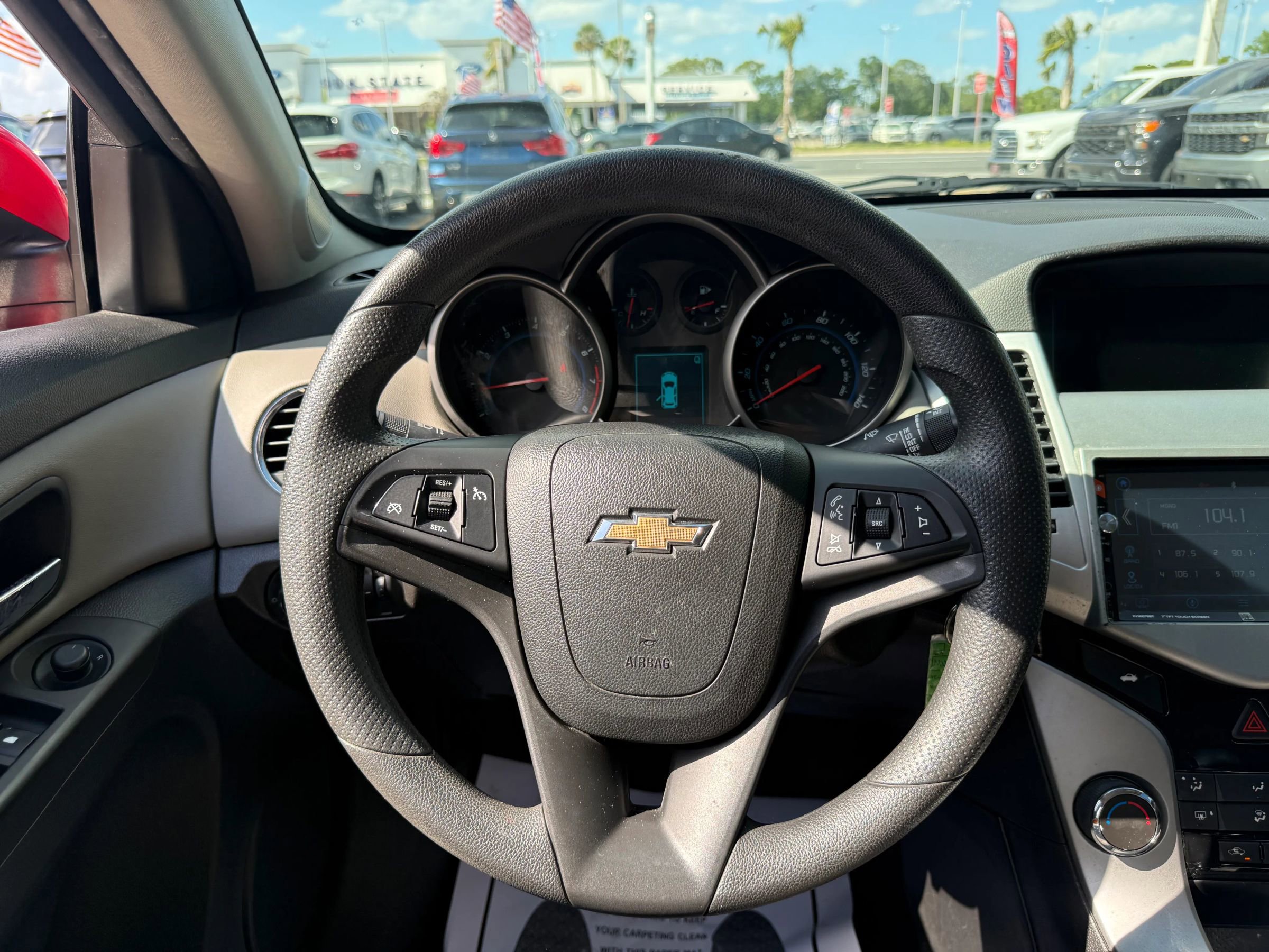 Used 2015 Chevrolet Cruze LT FWD image 10