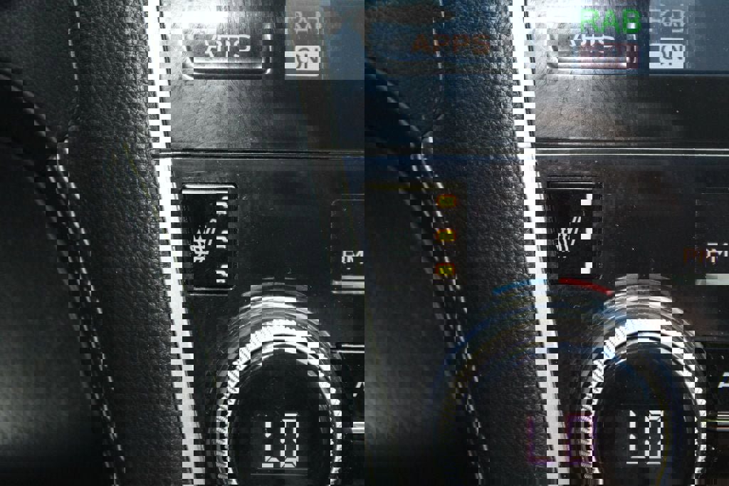 Used 2018 Subaru Outback 2.5i Limited image 31