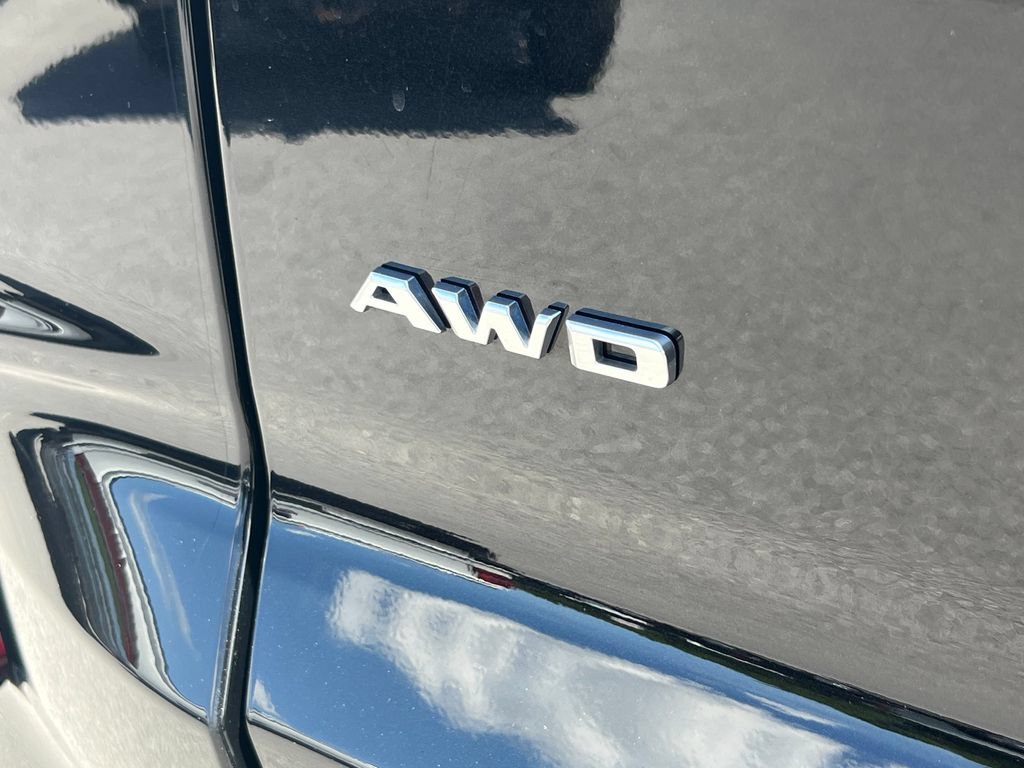Certified 2024 Cadillac XT4 Sport AWD/4WD image 17