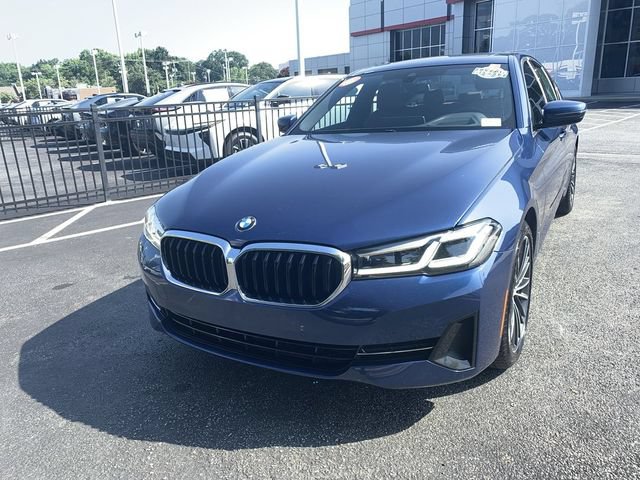 Used 2023 BMW 530i w/ Premium Package RWD image 4