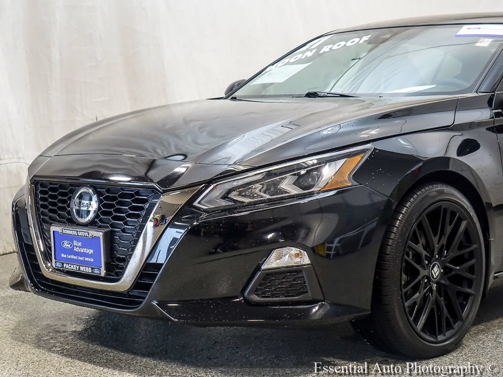 Used 2021 Nissan Altima 2.5 SR w/ SR Premium Package FWD image 3