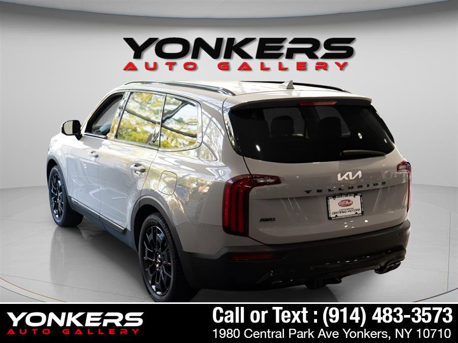 Used 2022 Kia Telluride SX w/ SX Prestige Package image 2