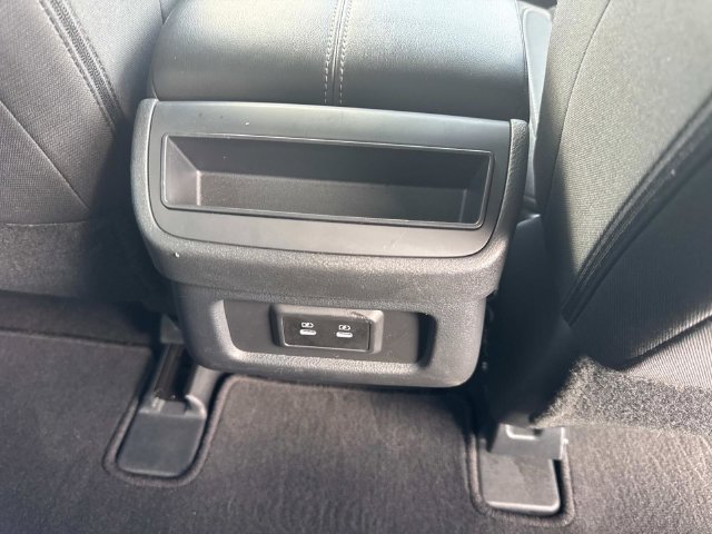 Used 2026 Nissan Pathfinder SV AWD/4WD image 20