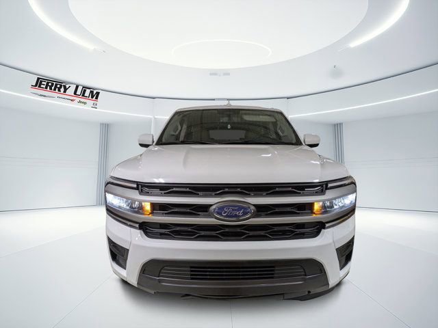 Used 2024 Ford Expedition Max XLT image 7