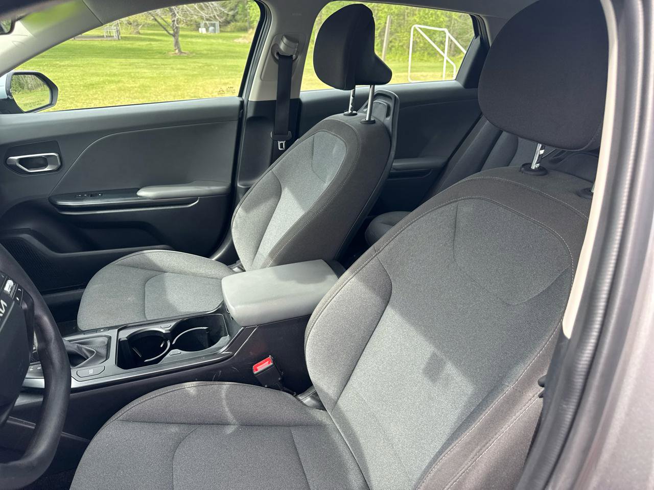 Used 2025 Kia K4 LXS image 13