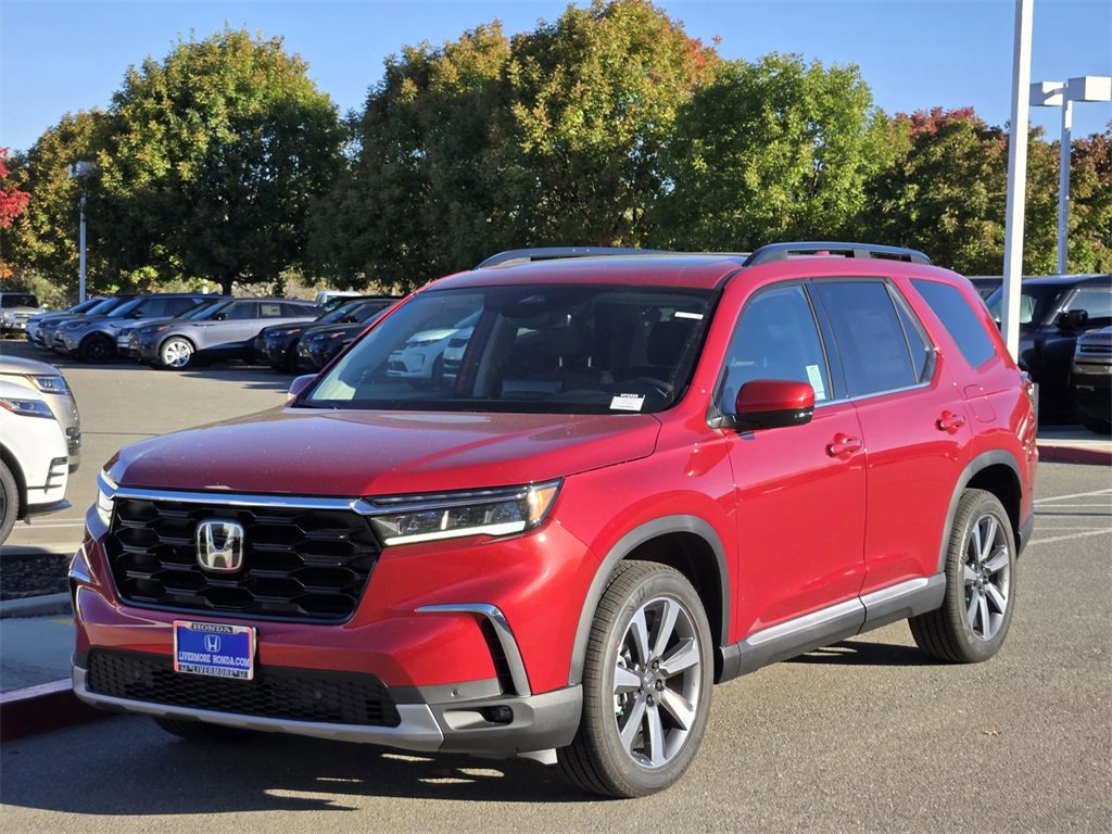 New 2025 Honda Pilot Touring image 8