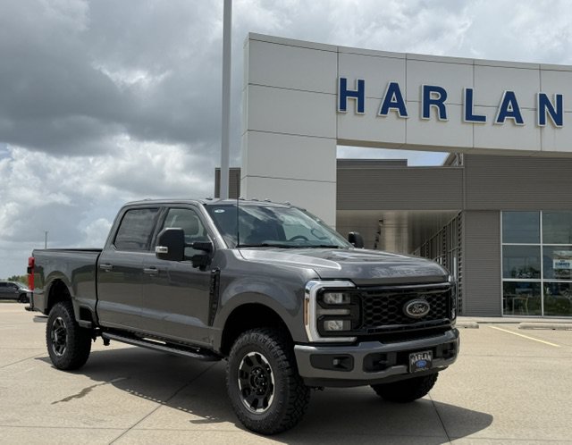 New 2026 Ford F250 XLT w/ XLT Premium Package AWD/4WD image 1