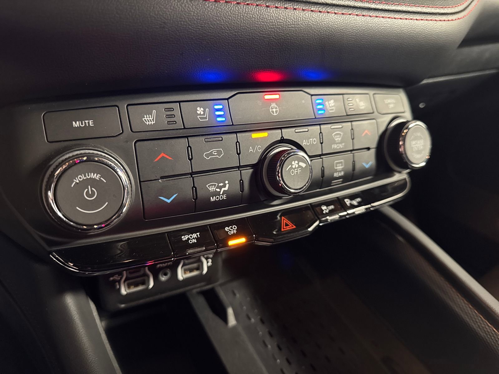 Used 2025 Dodge Durango R/T image 23