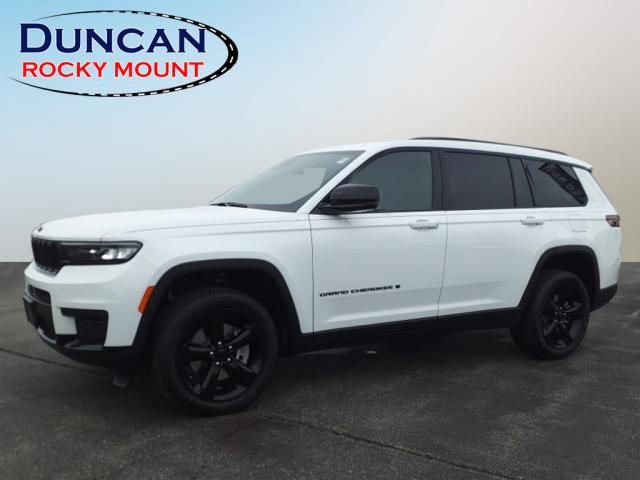 New 2025 Jeep Grand Cherokee L Laredo AWD/4WD image 1