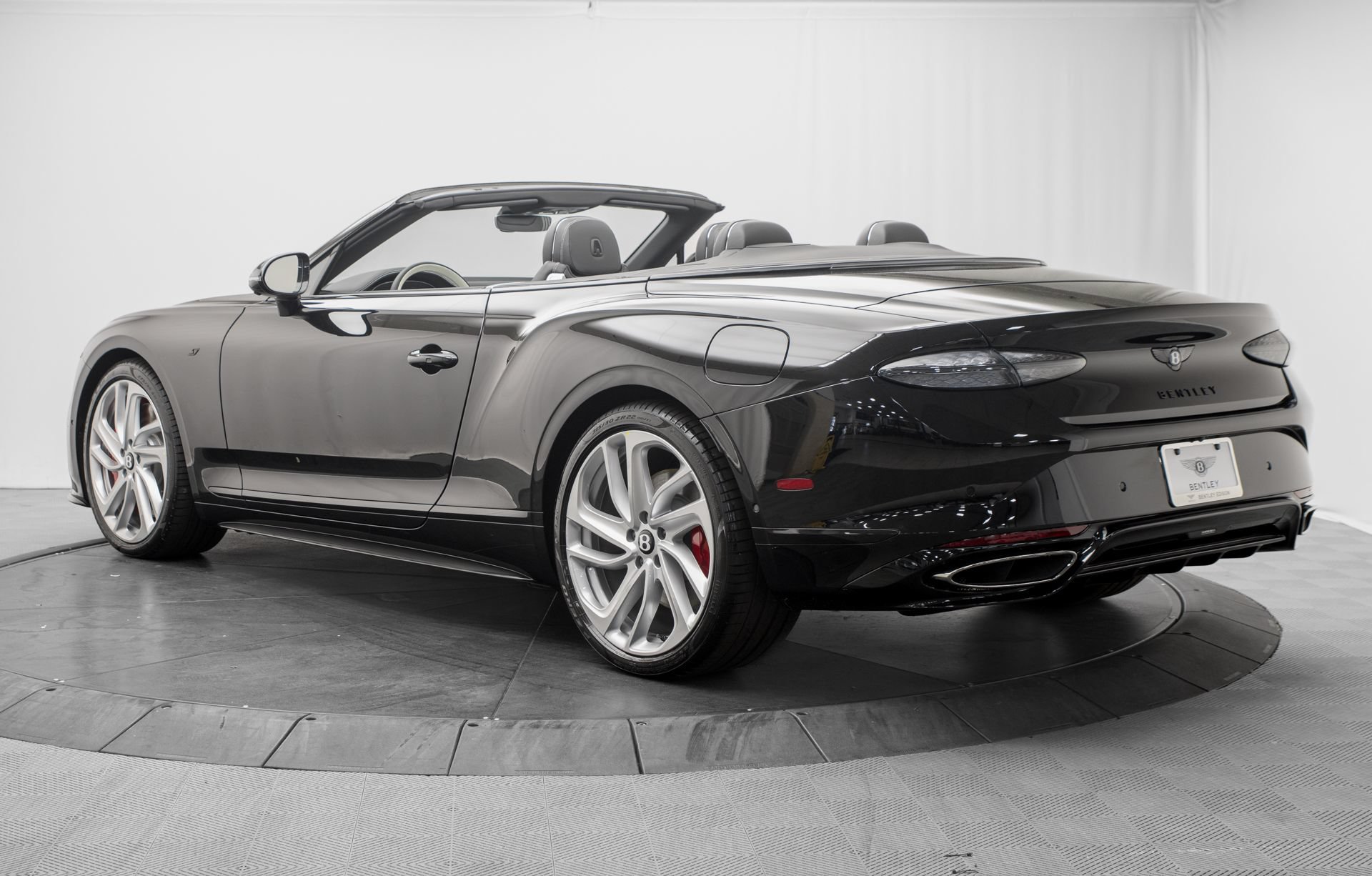 New 2026 Bentley Continental GTC AWD/4WD image 5