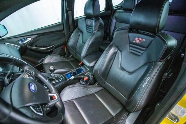 Used 2017 Ford Focus ST w/ Equipment Group 402A image 19