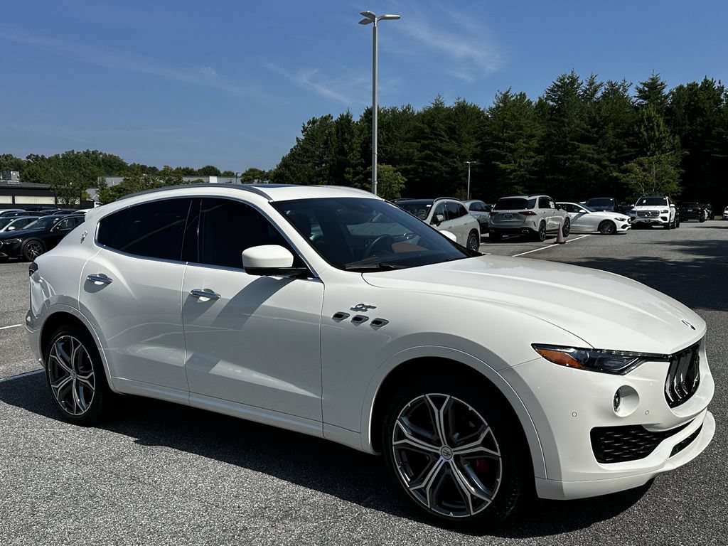 Used 2023 Maserati Levante GT AWD/4WD image 2