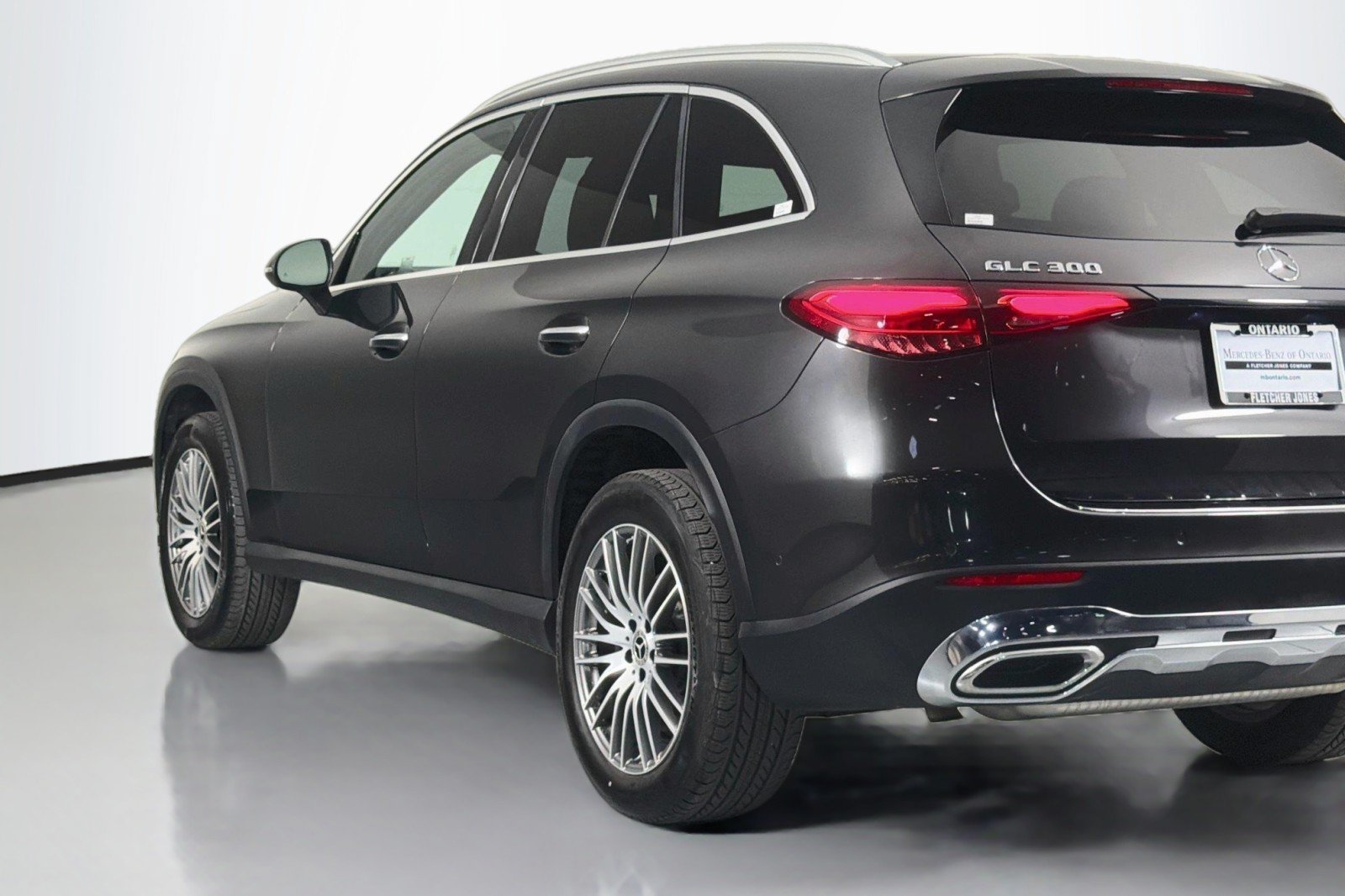 Certified 2024 Mercedes-Benz GLC 300 image 17