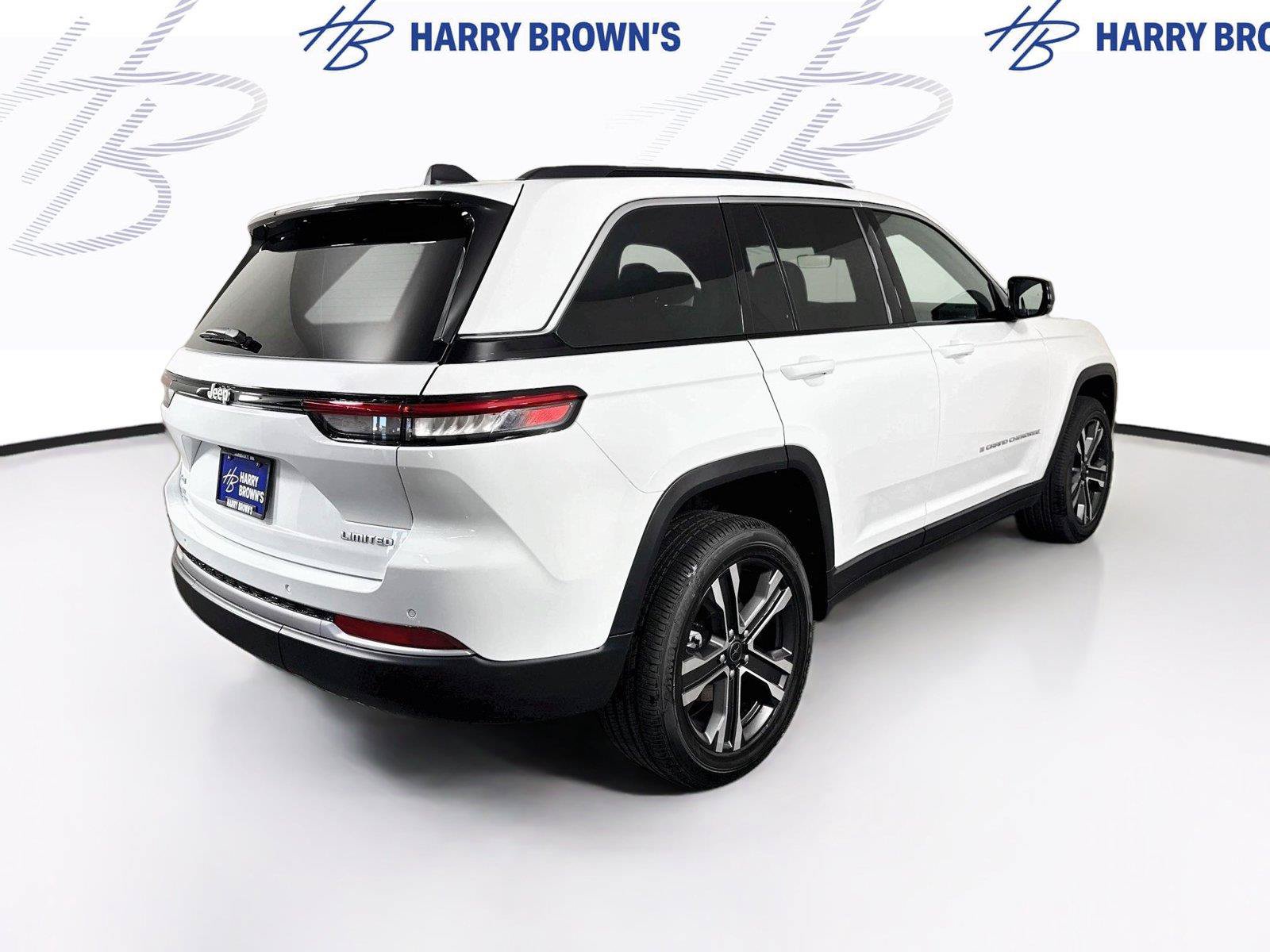 New 2027 Jeep Grand Cherokee Limited AWD/4WD image 30