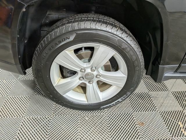 Used 2014 Jeep Compass Latitude image 31