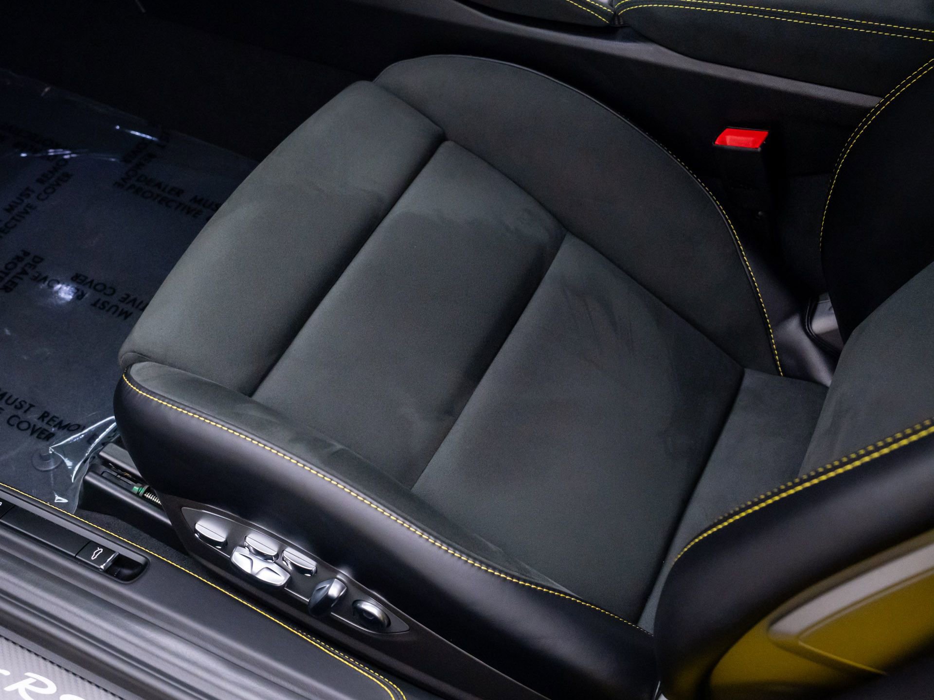 Certified 2025 Porsche 718 Boxster Spyder RS RWD image 17