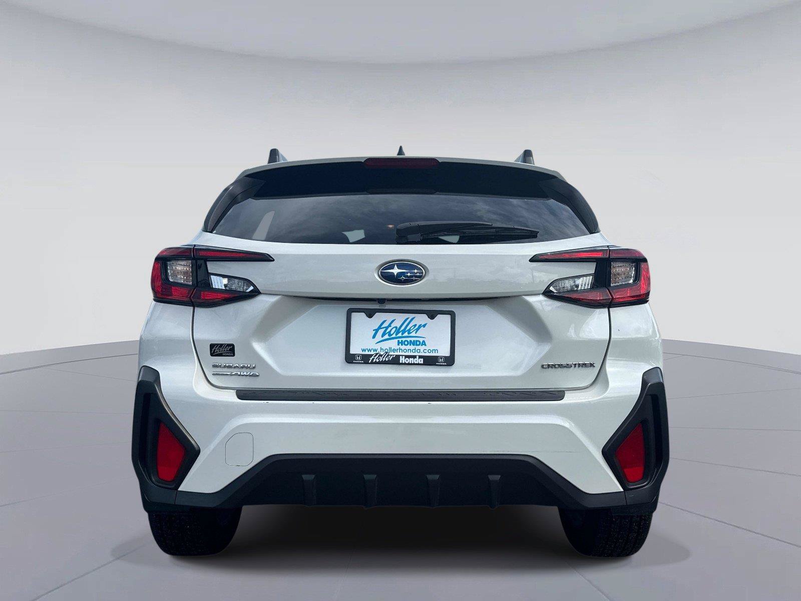 Used 2024 Subaru Crosstrek 2.0i Premium AWD/4WD image 5