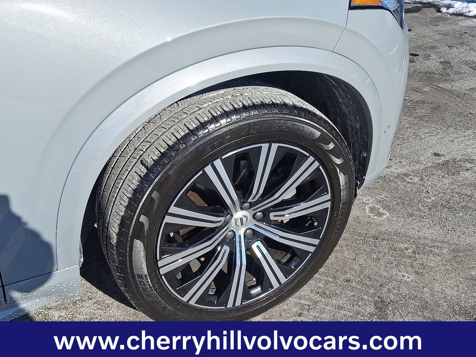 Certified 2024 Volvo XC90 B6 Plus w/ Protection Package Premier image 9